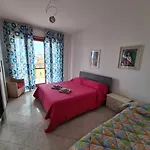 Appartamento Spicchio Di Mare Su By Portofinovacanze